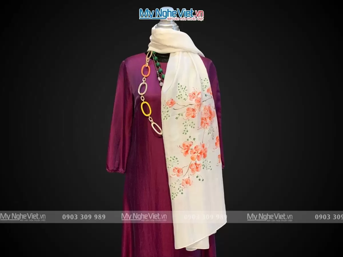 Khăn lụa tơ tằm vẽ chợ Bến Thành MNV-PT70180/10.5-2 - Quà tặng doanh nghiệp ý nghĩa - Ảnh 4
