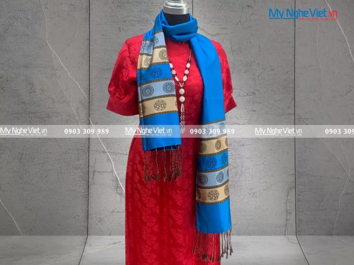 Khăn Lụa Họa Tiết Văn Miếu Quốc Tử Giám MNV-KLLS36180-2.1 - Quà tặng đối tác ý nghĩa - Ảnh 3