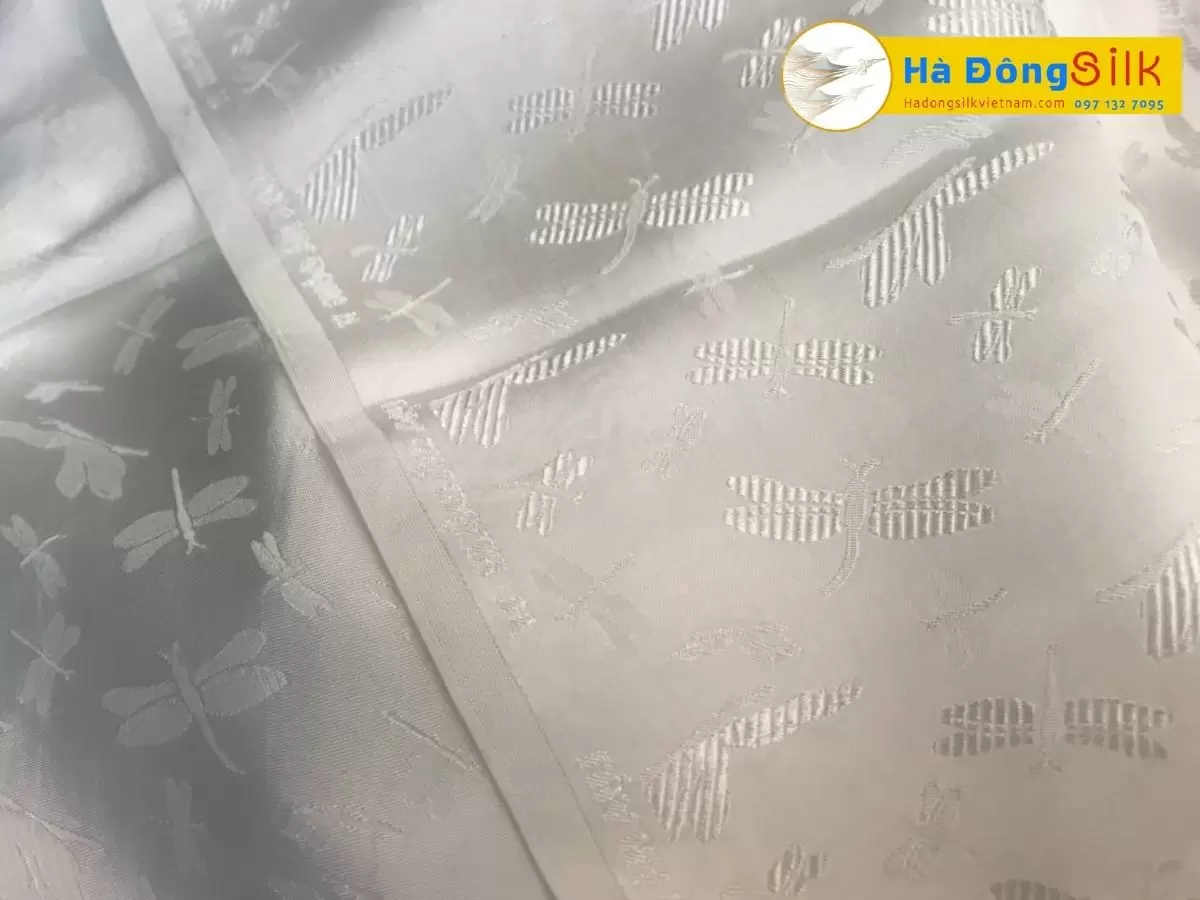 Bộ Áo Dài Lụa Hà Đông Chuồn Chuồn Trắng 70% tơ tằm MNV-LHD11 - Ảnh 2