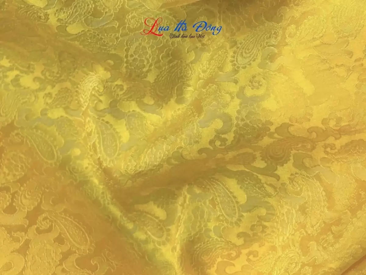 Vải lụa họa tiết đuôi công vàng tươi 3.7m khổ 90 MNV-LTA37/1 - Ảnh 2