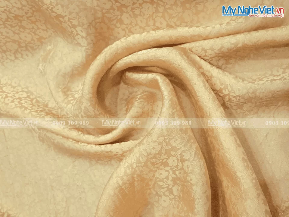 Vải Áo Dài Lụa Hà Đông Họa Tiết Hoa Mai Nhí Màu Kem 70% tơ tằm MNV-LNL127