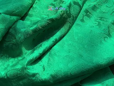 Alternative view of Lụa Đuôi Công Xanh lá 3.7m MNV-LNL09