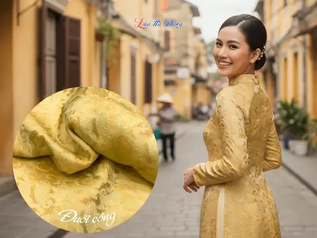 Lụa Họa Tiết Đuôi Công vàng đồng 3.7m MNV-LNL122