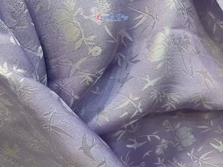 Alternative view of Vải lụa HĐ lựu trúc tơ tằm se không phai tím nhạt 3.7m LNL37/1