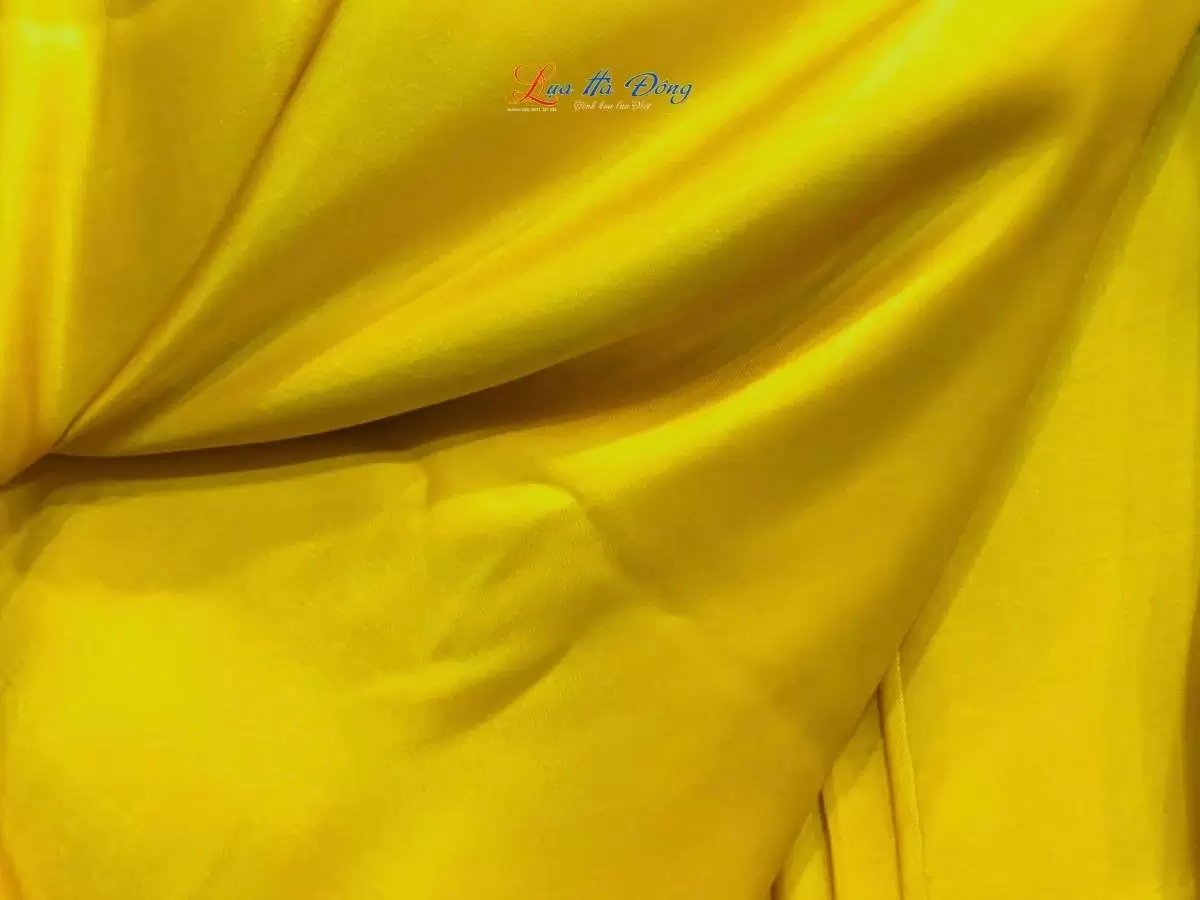 Vải lụa satin trơn vàng tươi 2.3m khổ 90cm