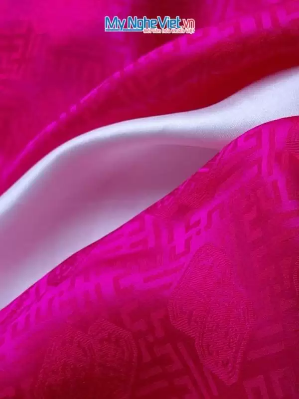 Alternative view of Vải Áo Lụa Hà Đông Song Thọ Hồng Sen 3.7m MNV-LNL130-4
