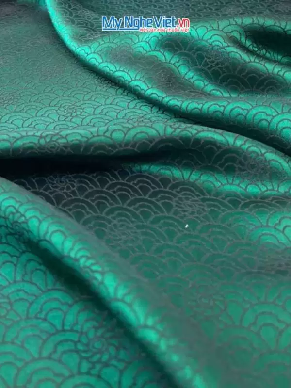 Alternative view of Vải áo lụa sóng mây xanh lá 3.7m LHD97-2.1
