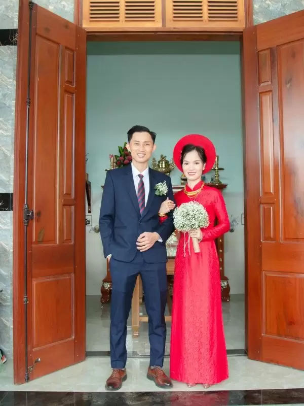 Vải May Áo Dài Cưới Cô Dâu Lụa Hà Đông Hoa Cúc Đỏ 70% tơ tằm MNV-KGHC08