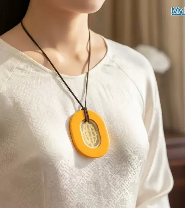 Quà tặng mặt dây sơn