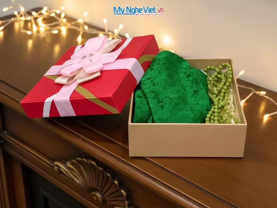 Bộ quà tặng băng đô lụa và vòng cổ lụa tơ tằm