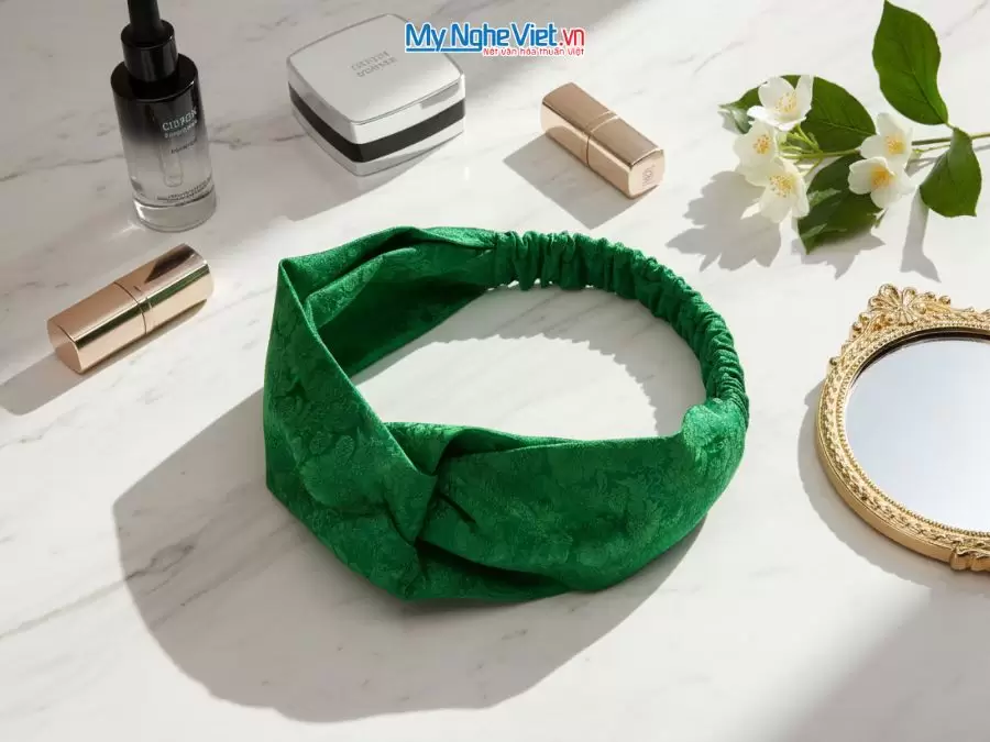 Quà tặng băng đô lụa