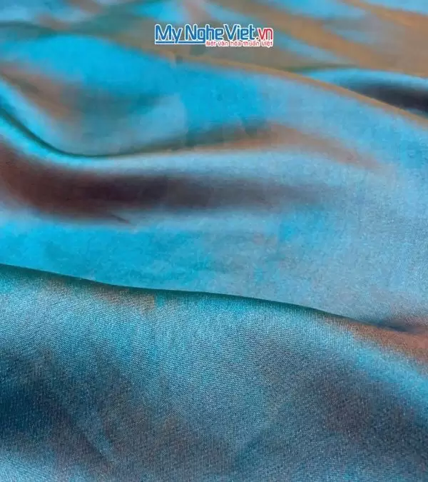 Bộ quà tặng cặp vỏ gối lụa và hộp sơn mài cao cấp