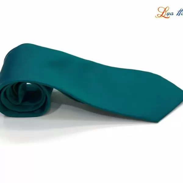 Cà vạt lụa tơ tằm trơn màu xanh lá