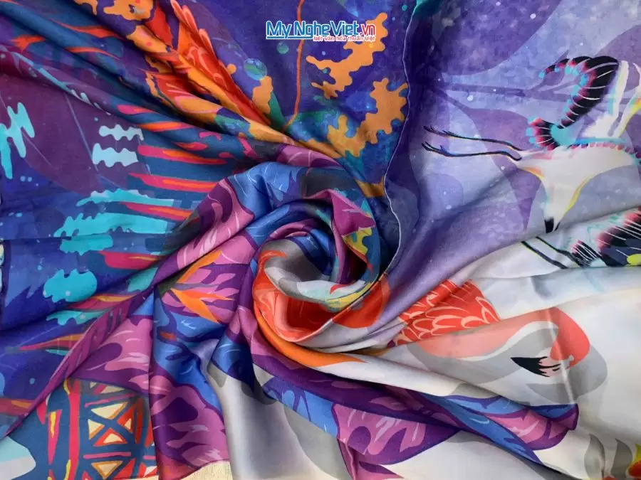 Khăn Lụa Tơ Tằm 100% Silk In Họa Tiết Nghệ Thuật