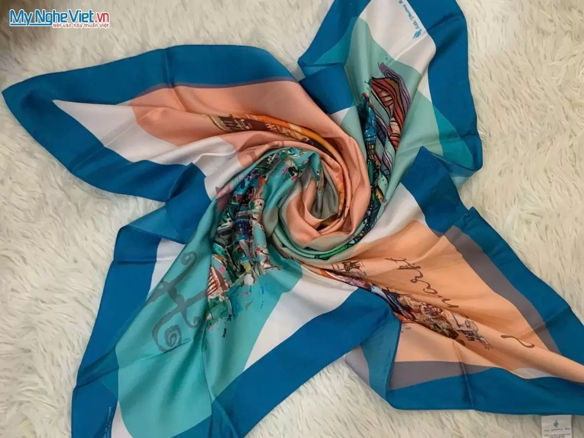 Khăn lụa tơ tằm in họa tiết nghệ thuật