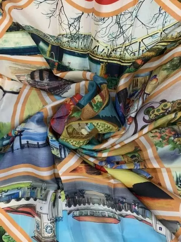 Khăn lụa tơ tằm in họa tiết nghệ thuật