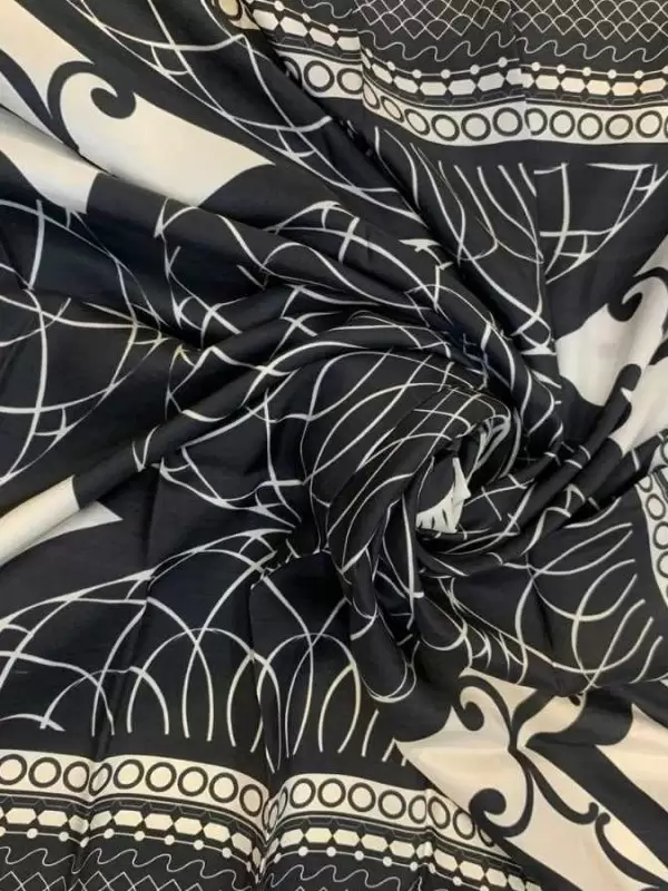 Khăn lụa tơ tằm in họa tiết nghệ thuật