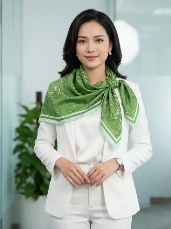 Khăn lụa tơ tằm in họa tiết nghệ thuật