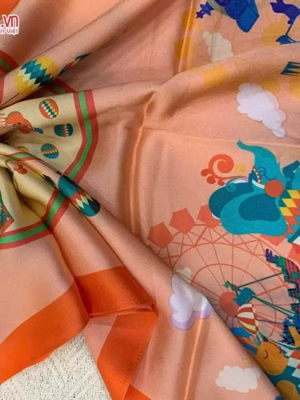 Khăn lụa tơ tằm in họa tiết nghệ thuật cao cấp