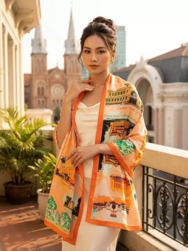 Khăn lụa tơ tằm in họa tiết nghệ thuật cao cấp