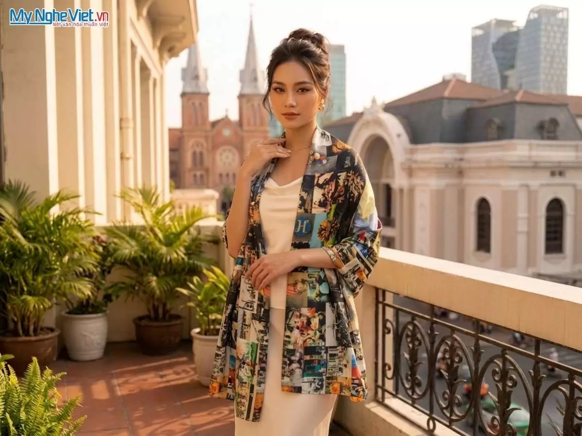 Khăn lụa tơ tằm in họa tiết nghệ thuật cao cấp