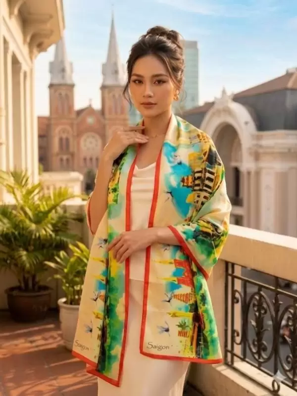 Khăn lụa tơ tằm in họa tiết nghệ thuật cao cấp