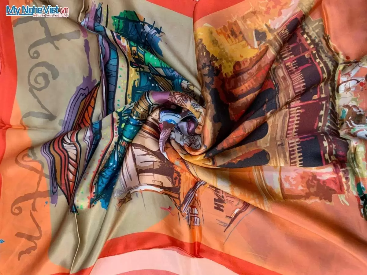 Khăn lụa tơ tằm in họa tiết nghệ thuật cao cấp
