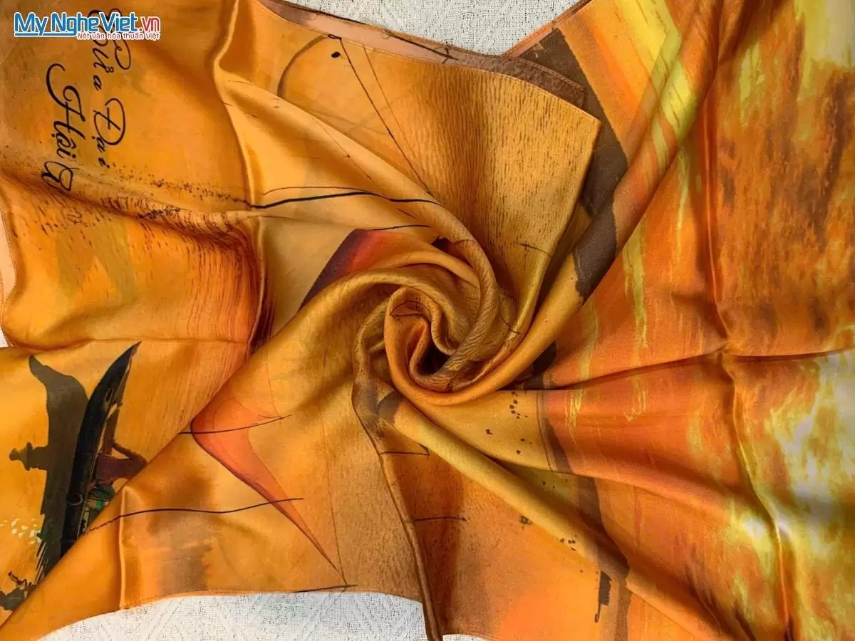 Khăn lụa tơ tằm in họa tiết nghệ thuật cao cấp