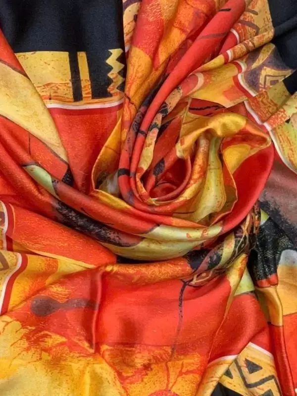 Khăn lụa tơ tằm in họa tiết nghệ thuật