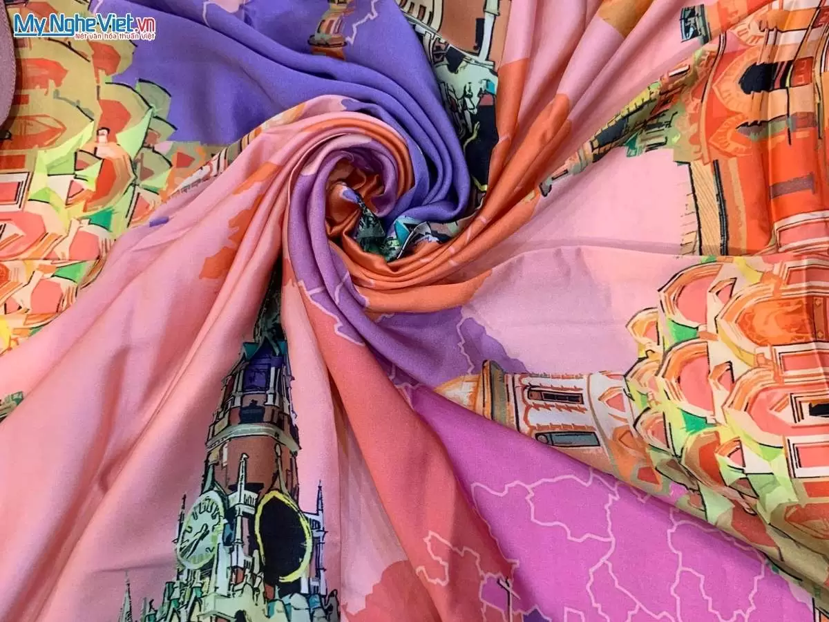 Khăn lụa tơ tằm in họa tiết nghệ thuật