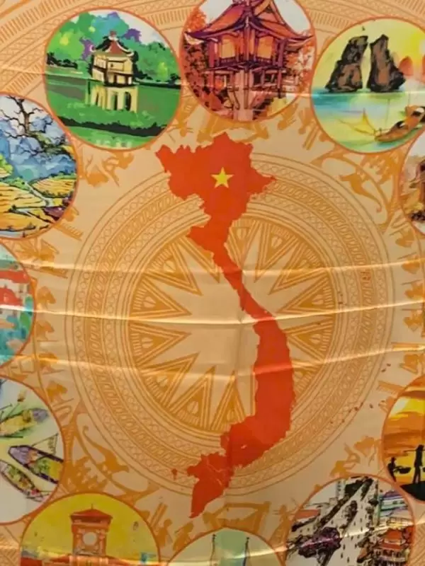 Khăn lụa tơ tằm in họa tiết nghệ thuật