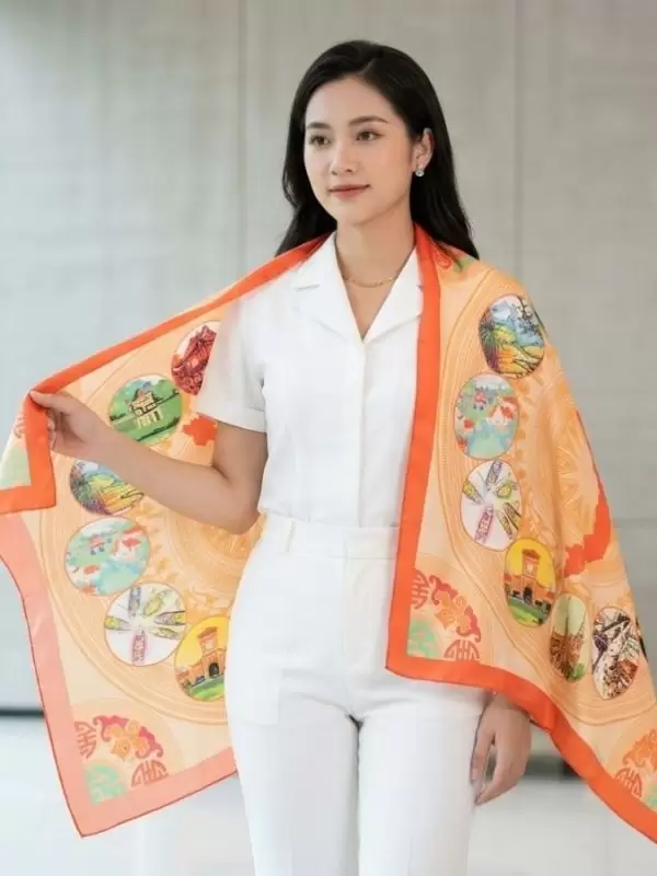 Khăn lụa tơ tằm in họa tiết nghệ thuật