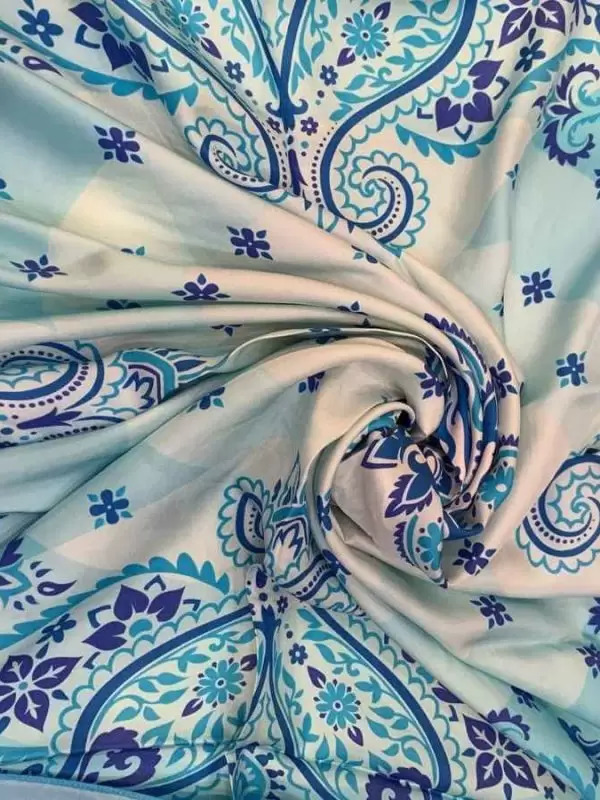 Khăn lụa tơ tằm in họa tiết nghệ thuật