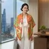 Khăn lụa tơ tằm in họa tiết nghệ thuật
