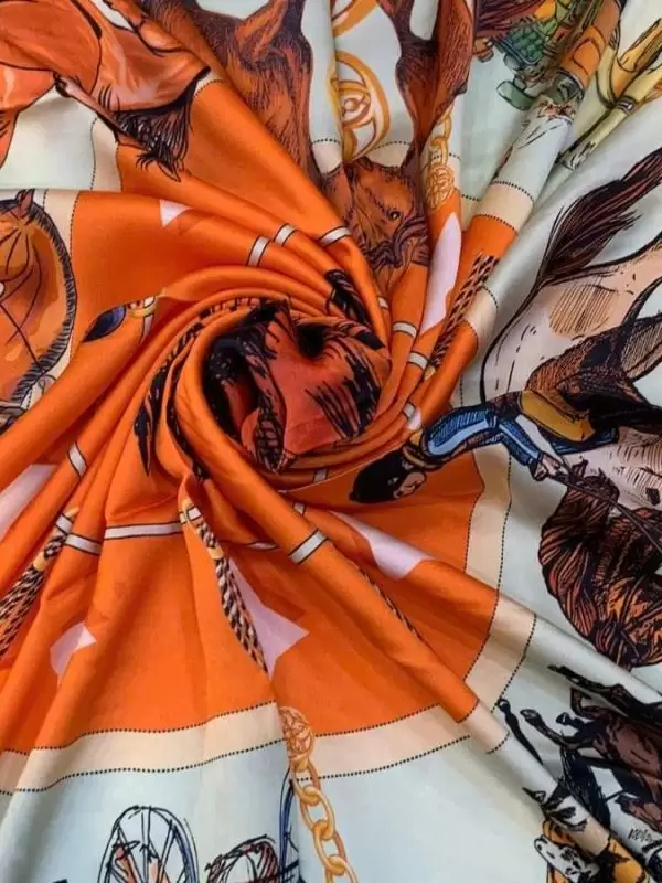 Khăn lụa tơ tằm in họa tiết nghệ thuật