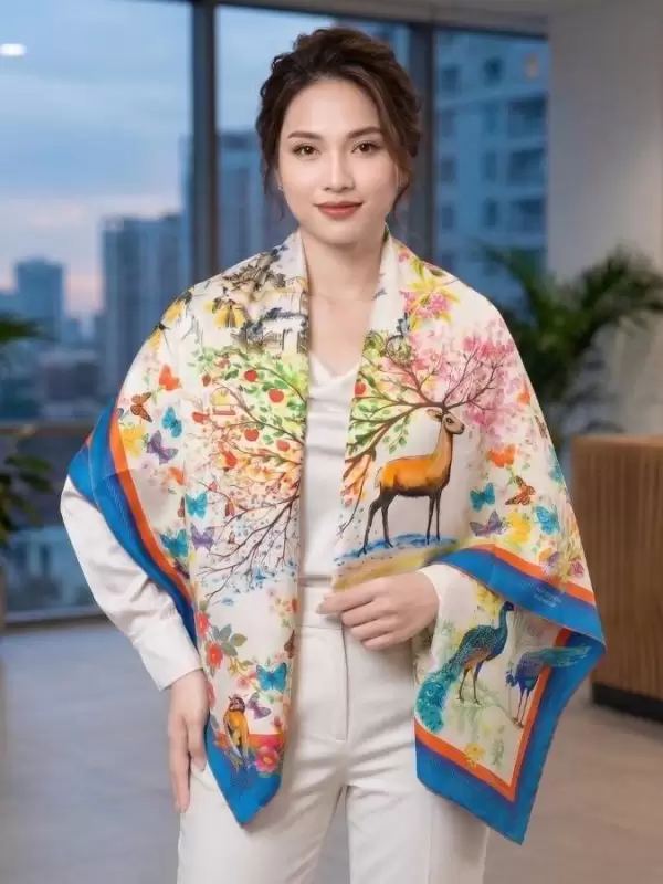 Khăn lụa tơ tằm in họa tiết nghệ thuật