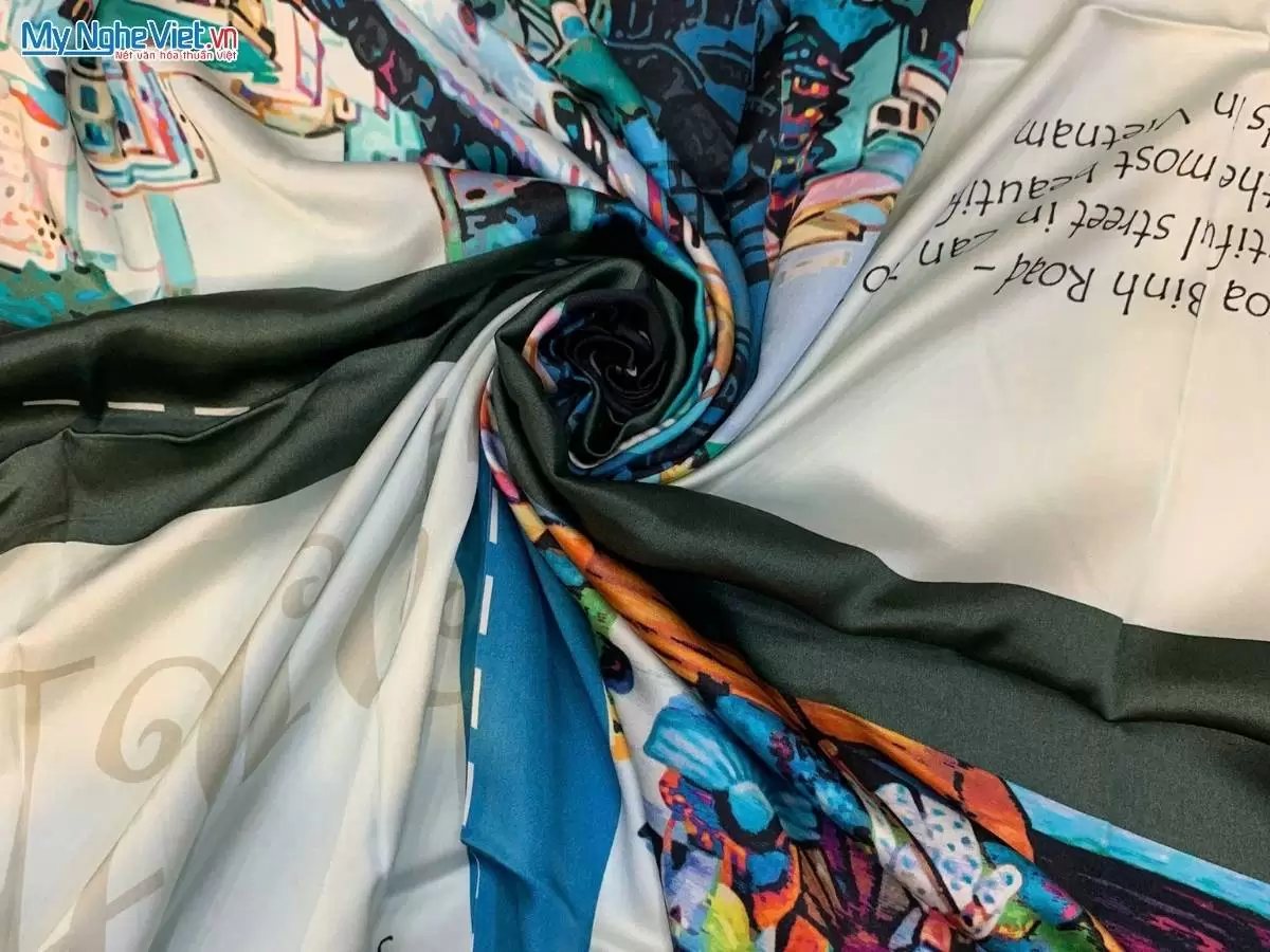 Khăn lụa tơ tằm in họa tiết nghệ thuật