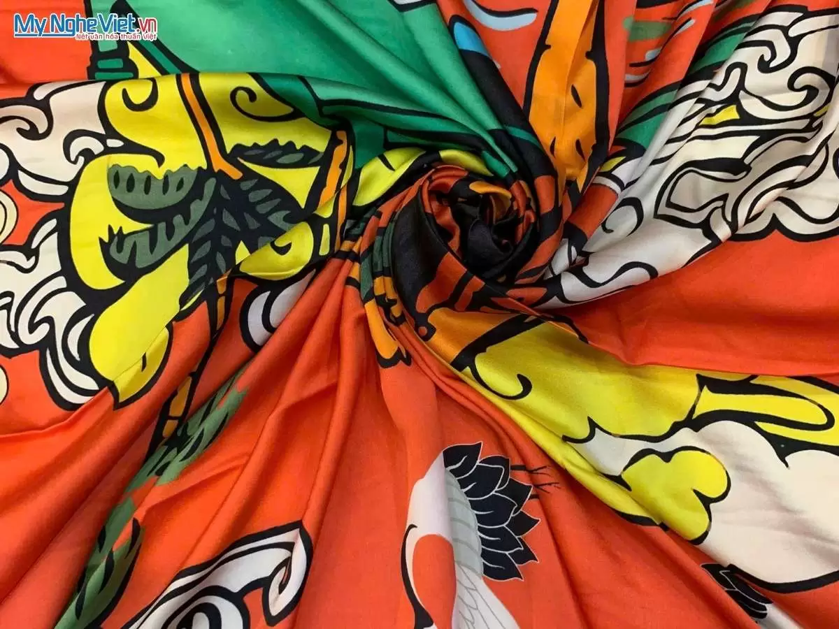 Khăn lụa tơ tằm in họa tiết nghệ thuật