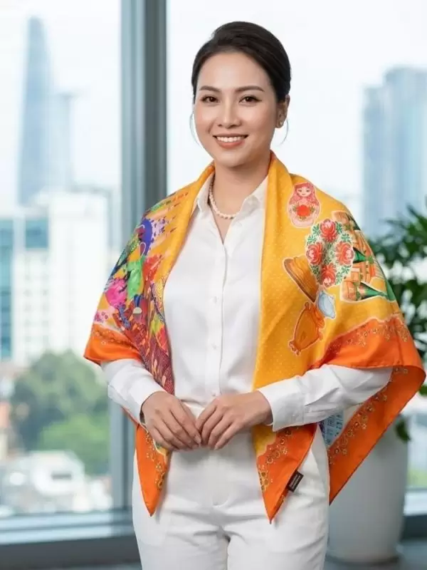 Khăn lụa tơ tằm in họa tiết nghệ thuật