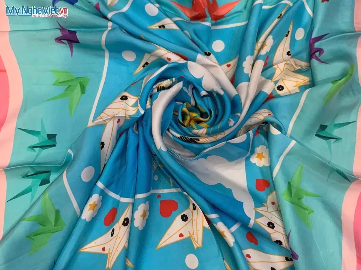Khăn lụa tơ tằm in họa tiết nghệ thuật
