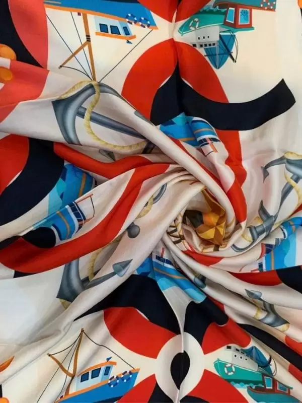 Khăn lụa tơ tằm in họa tiết nghệ thuật