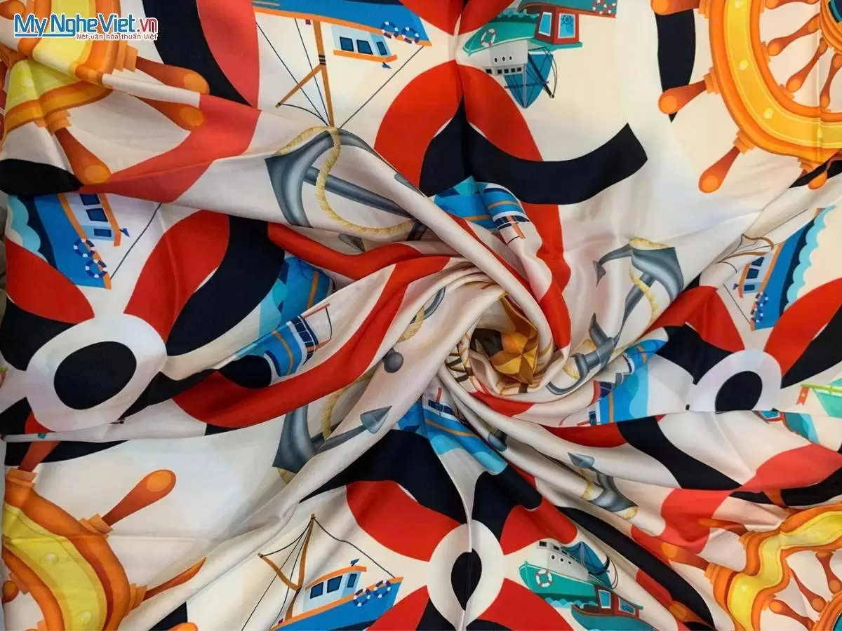 Khăn lụa tơ tằm in họa tiết nghệ thuật
