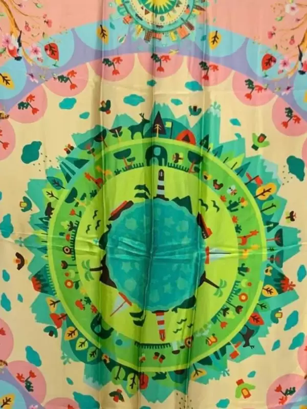 Khăn lụa tơ tằm in họa tiết nghệ thuật