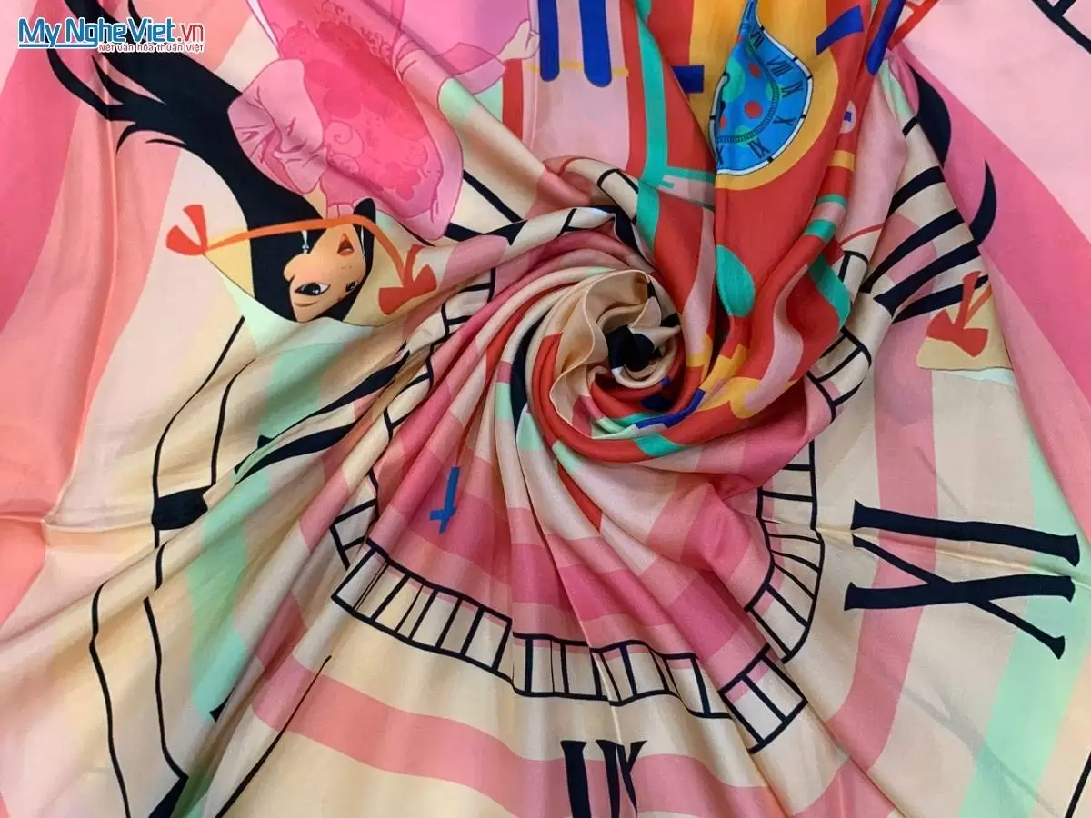 Khăn lụa tơ tằm in họa tiết nghệ thuật