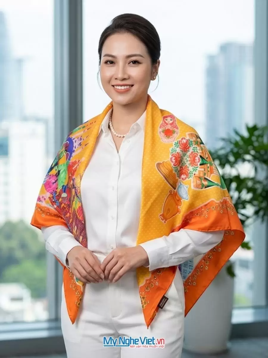 Khăn lụa tơ tằm in họa tiết nghệ thuật cao cấp