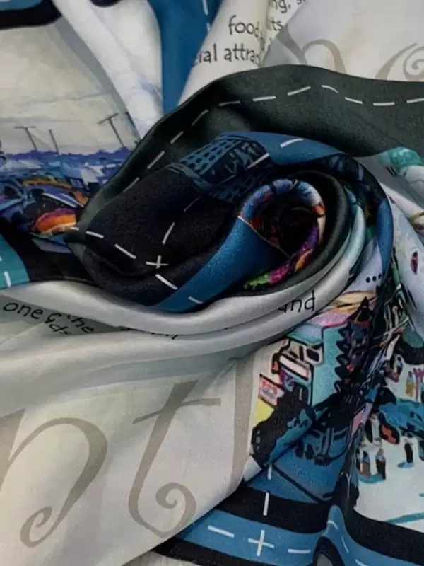 Khăn lụa tơ tằm in họa tiết nghệ thuật