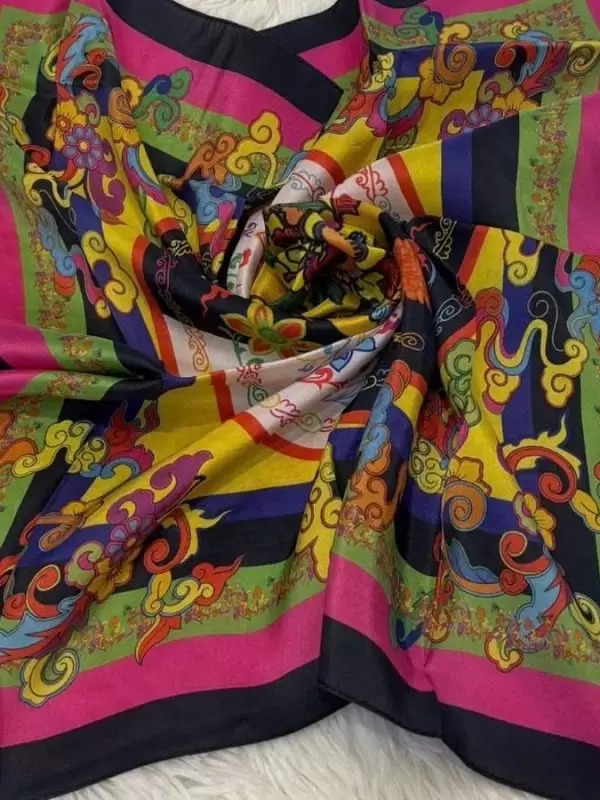 Khăn lụa tơ tằm in họa tiết nghệ thuật