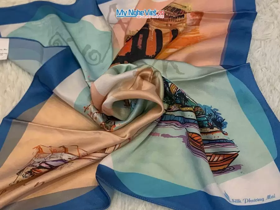 Khăn lụa tơ tằm in họa tiết nghệ thuật cao cấp