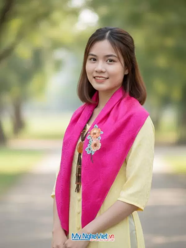 Khăn Lụa Thêu Tay Song Thọ Hồng 85x85 MNV-LNL8585/2