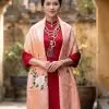 Khăn lụa tơ tằm thêu hoa màu hồng cam